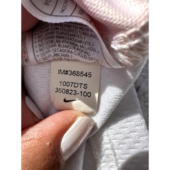 Nike Detroit Pistons Hamilton #12 Men White Jersey Mesh Sewn  Large Sports Core - Picture 8 of 14